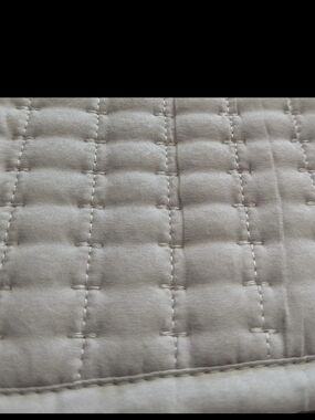 Hallmart King Size Bedspread Quilt 108"W x 92"L Neutral Beige Minimalist Bedding